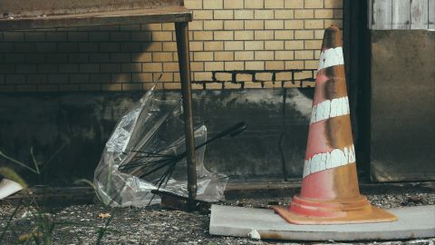 Polaroid 669 2 -81: Universal Camera Support for Vintage Film Emulation