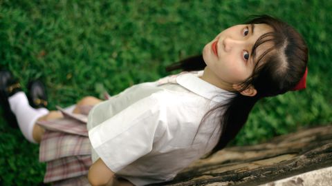 Fuji Superia 100 2 - Universal Camera Support for Portrait Photography