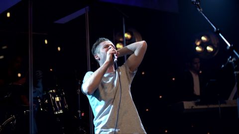 Bar Embers: Cool Cyan Tones