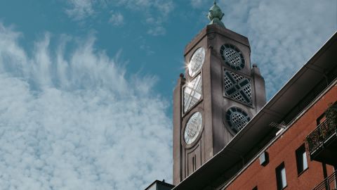 Cinematic Red and Contrast Atmosphere